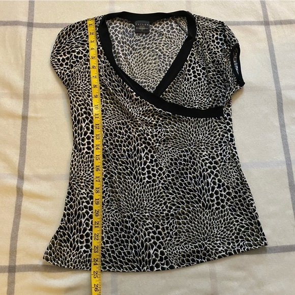 Tailor B. Moss Wrap Top Women’s Size Large - Picture 6 of 7